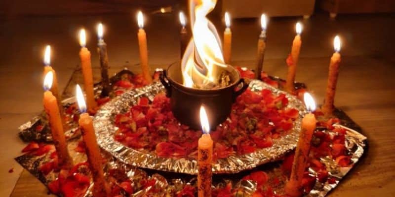 Découvrez comment obtenir un retour d'affection amoureux rapide grâce à des techniques efficaces. Apprenez à ravir les sentiments de votre partenaire et à renforcer votre relation