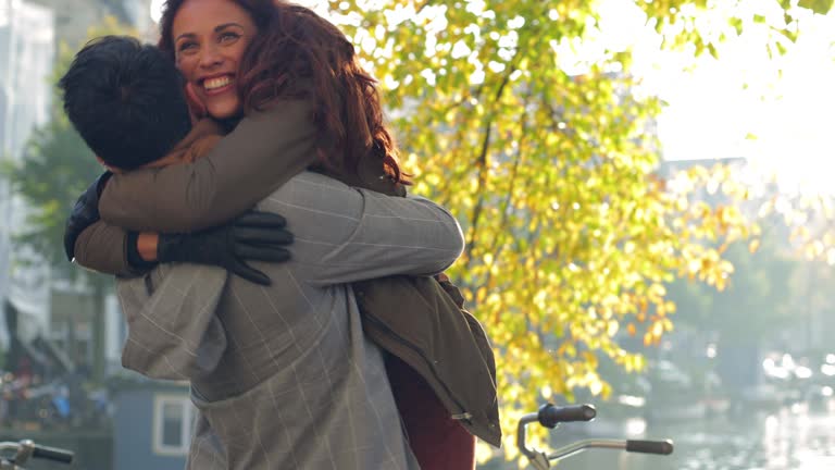 Explorez des techniques d'envoûtement d'amour puissant pour captiver le cœur de votre partenaire. Suivez nos conseils pour créer une connexion magique et durable.