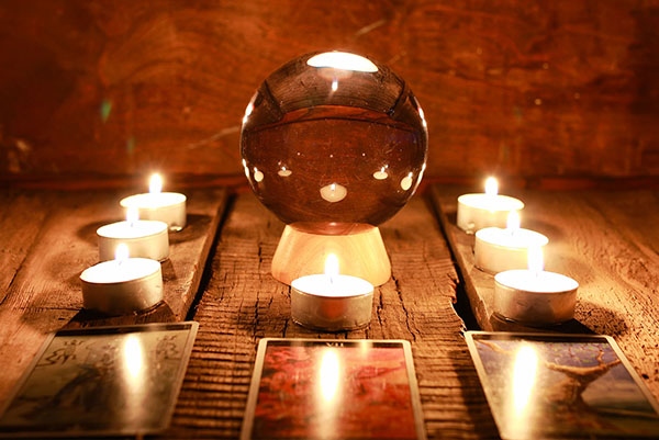 Rituel de retour affectif amoureux immédiat : découvrez le rituel puissant du voyant Dovi pour faire revenir l’être aimé rapidement et durablement.